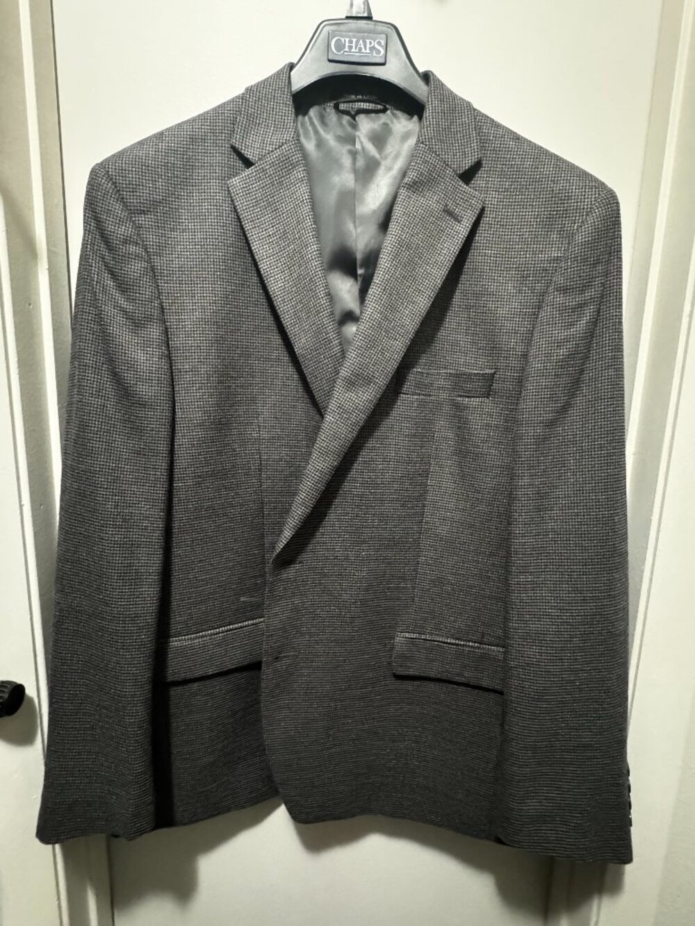 Chaps Gray Houndstooth Twill Blazer 46R Two-Button Single-Vent Notch